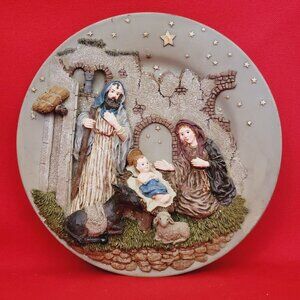 Vintage Nativity Plate Glass Ceramic Mary Joseph Baby Jesus Figurine